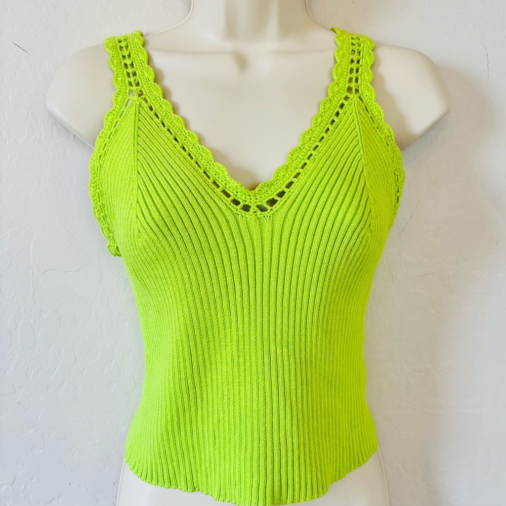 House of Harlow 1960 Neon Green Knit‎ Camisole - Picture 2 of 8